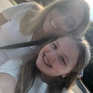 Meet your Posher, Kendra noyes